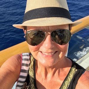 Meet your Posher, Jane